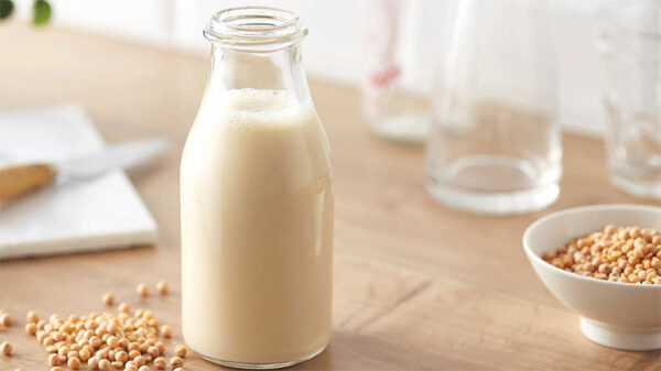 Uống sữa đậu nành có bị vô sinh ? Lợi ích của nó ?